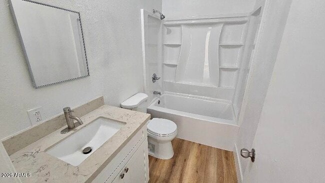 Building Photo - 2202 W Heatherbrae Dr