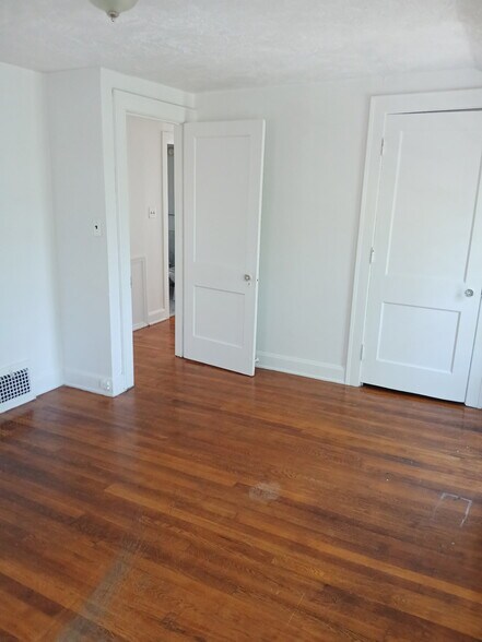 Building Photo - 3520 Ingleside Rd