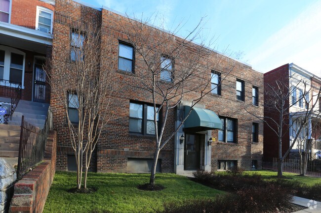 Building Photo - 1178 Morse St NE