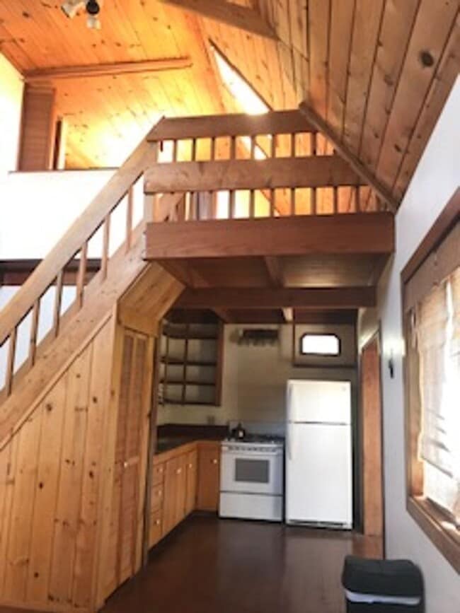 Building Photo - Pet-friendly Trinidad cottage near the beach & shopping!