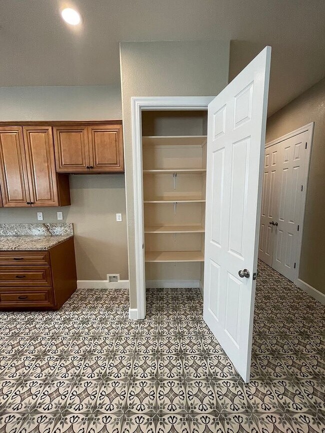 Building Photo - 1210 Wildcat Dr