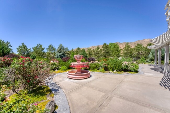 Building Photo - Luxury 5bd/3ba/3car Home in Pebble Creek  ...