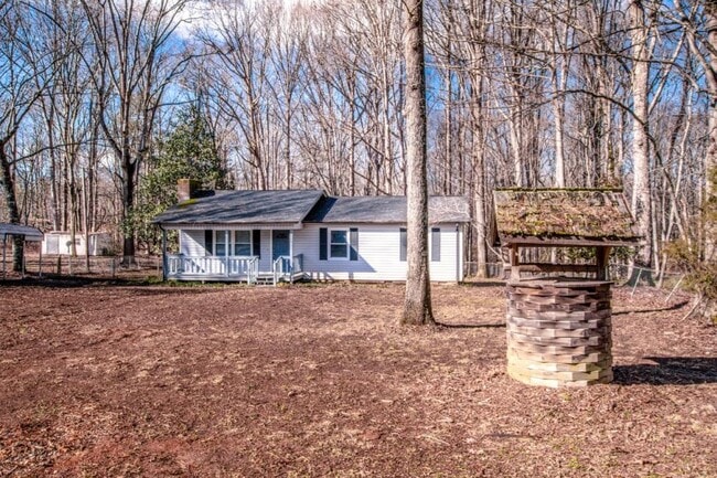 Building Photo - 1159 Camp Creek Rd