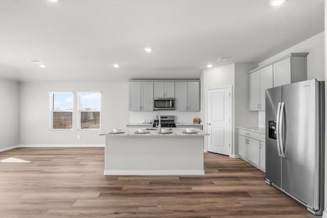 Building Photo - 6653 Vly Lk Ln