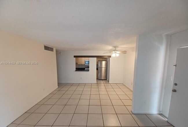 Building Photo - 4330 NW 79th Ave