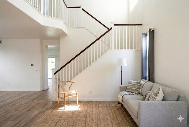 Building Photo - 15747 Roan Rd