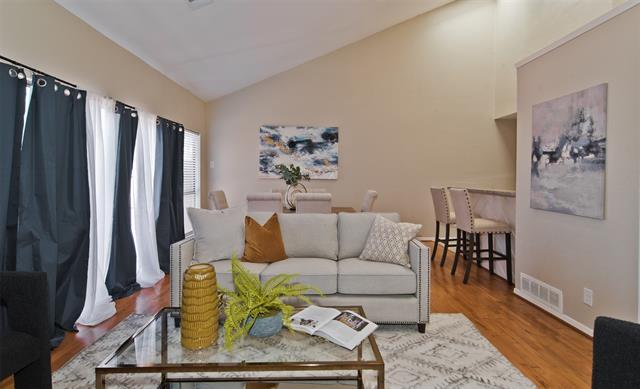 Building Photo - 7450 Holly Hill Dr