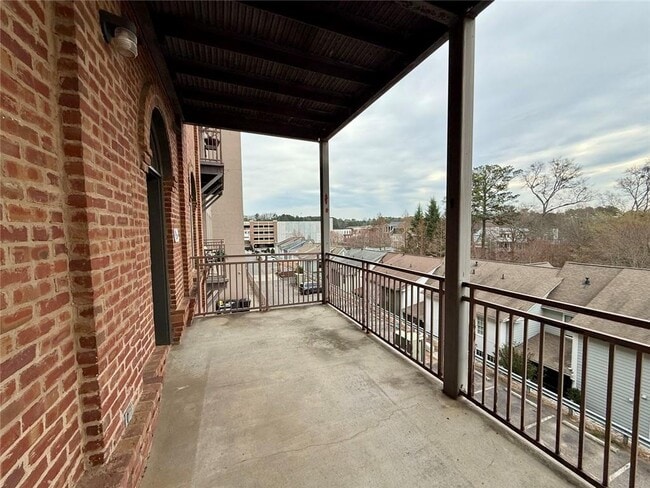 Building Photo - 360 Chambers St