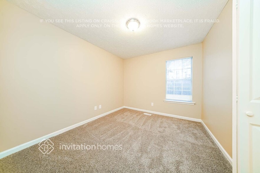 Building Photo - 12 Hale Haven Dr