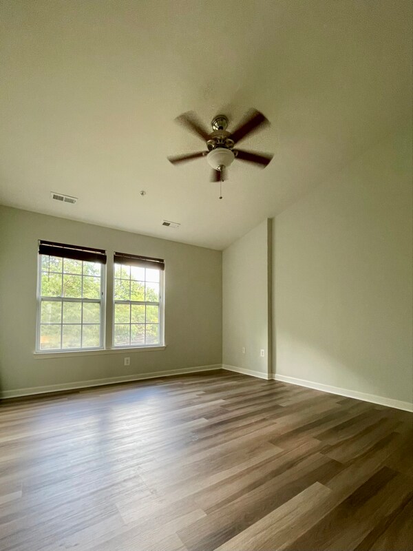 Building Photo - 7603 Cherrybark Oak Ln
