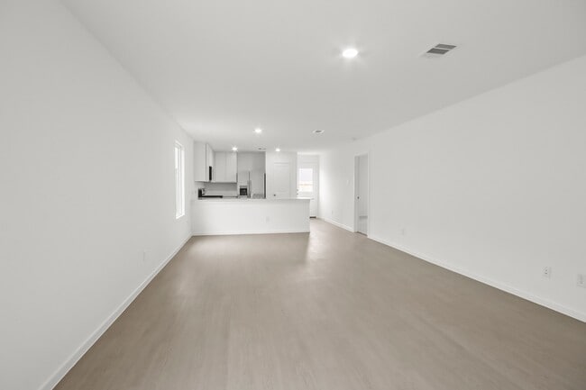Building Photo - 21610 Willow River Canyon Ln