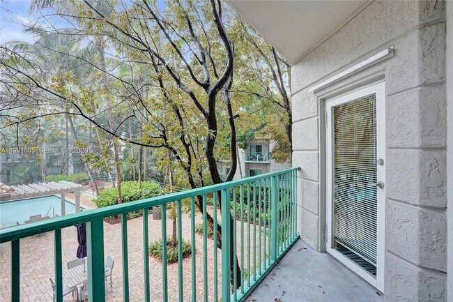 Building Photo - 6001 SW 70th St