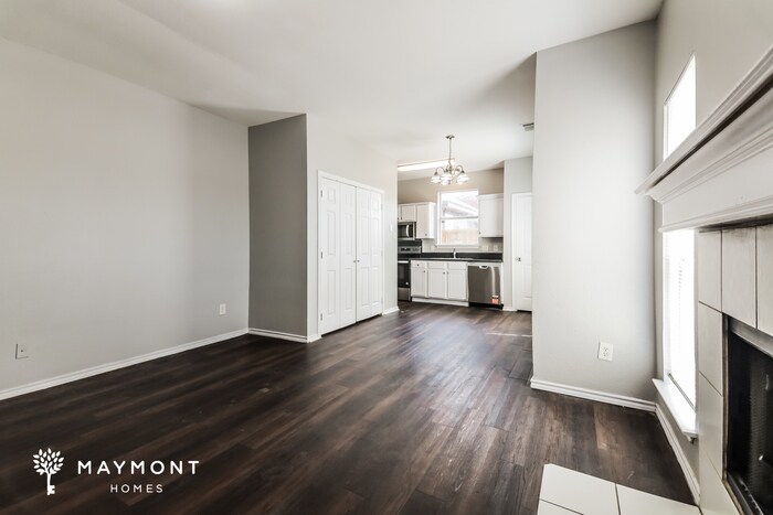 Building Photo - 3336 Bellville Dr