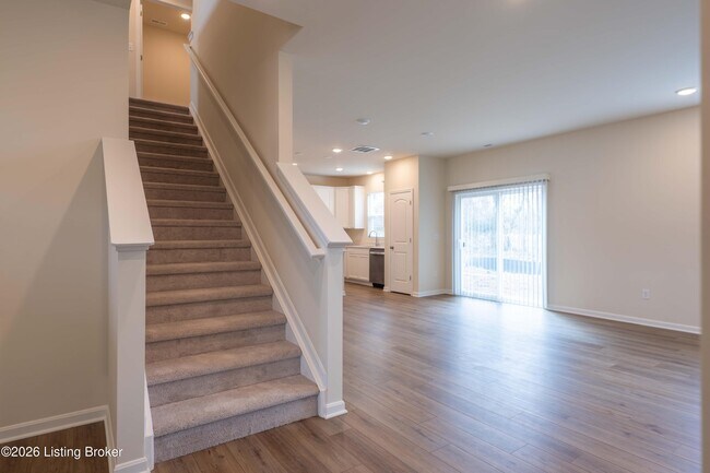 Building Photo - 2023 Lyndon Green Cir