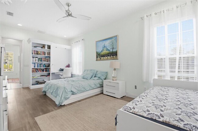 Building Photo - 118 Whispering Pine Dr