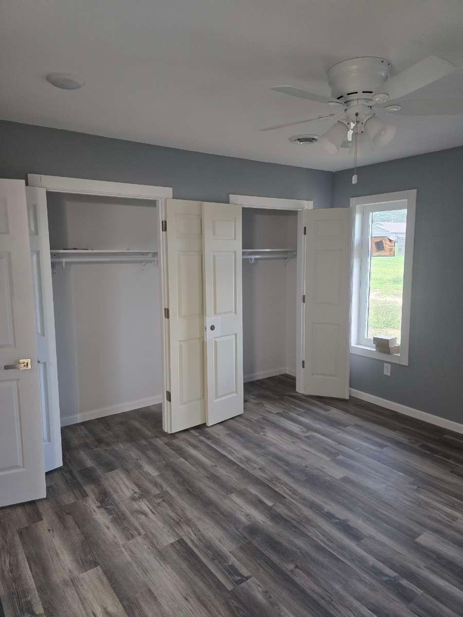 Building Photo - 1115 Olson St