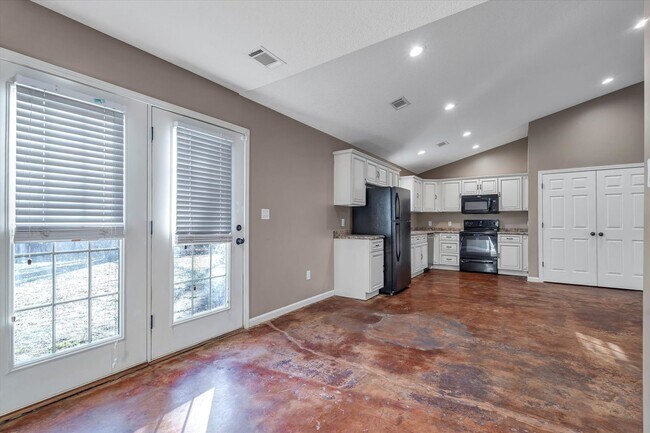 Building Photo - 4 Bed / 2 Bath Home – Jonesboro School District