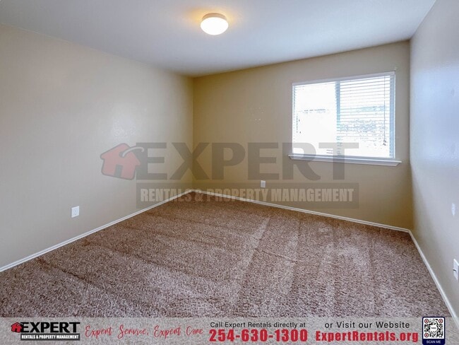 Building Photo - Enchanting 4-bedroom, 2-bathroom home nestled in Splawn Ranch!