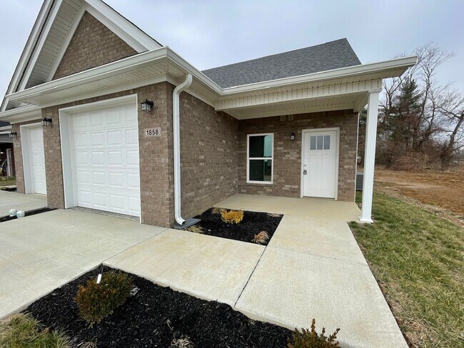 Building Photo - 1856-1858 Blackwell Road Duplex