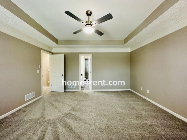 Building Photo - Wonderful Belton Home w/ Wood Floors, Finished Basement and Fenced Yard!