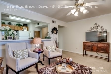 Building Photo - 1515 Paul Bryant Dr