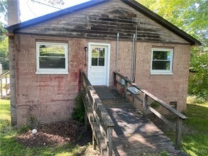 Building Photo - 5940 Jefferson St