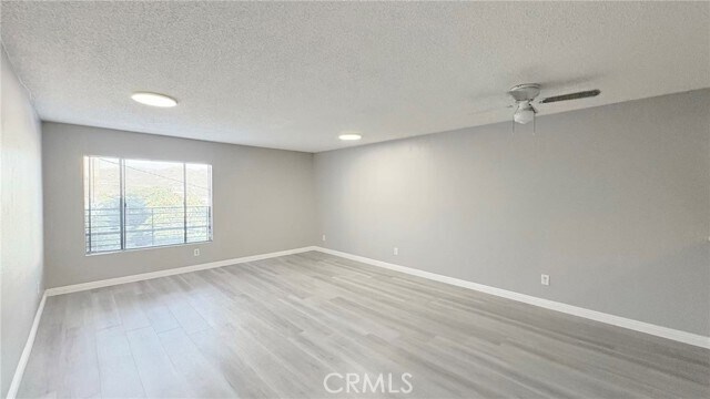 Building Photo - 316 W Ave 38