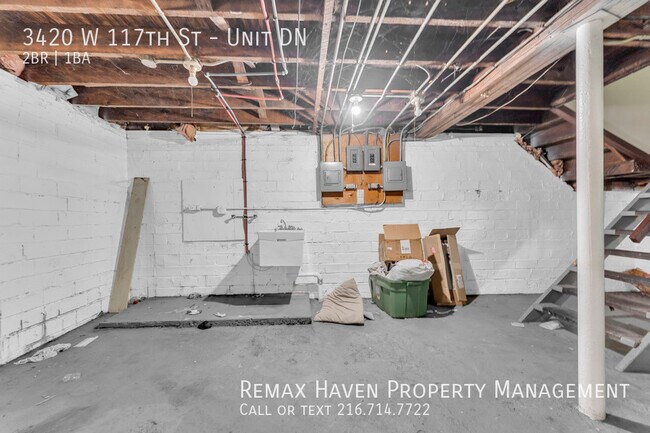 Building Photo - 3420 W 117th St