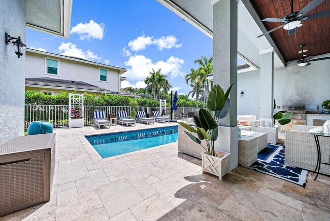 Building Photo - 2500 Estates Dr