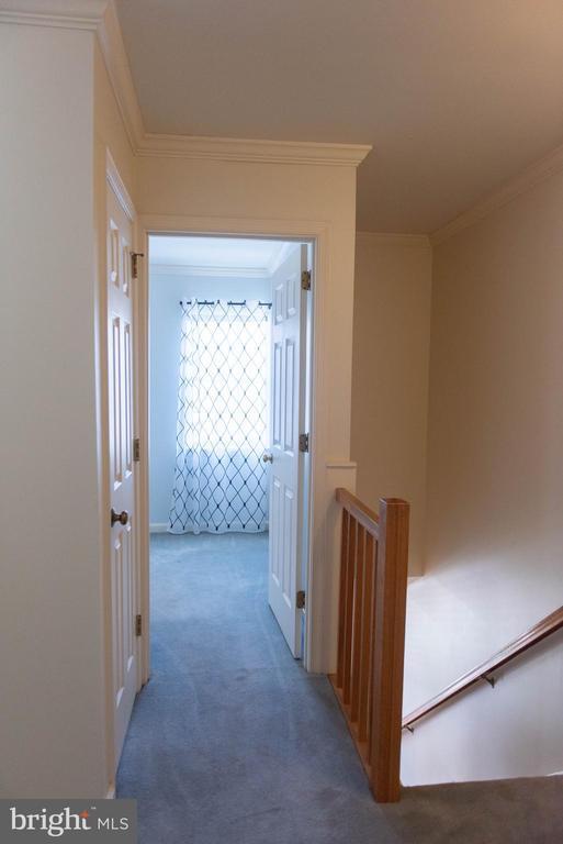 Building Photo - 609 Cambridge Ct