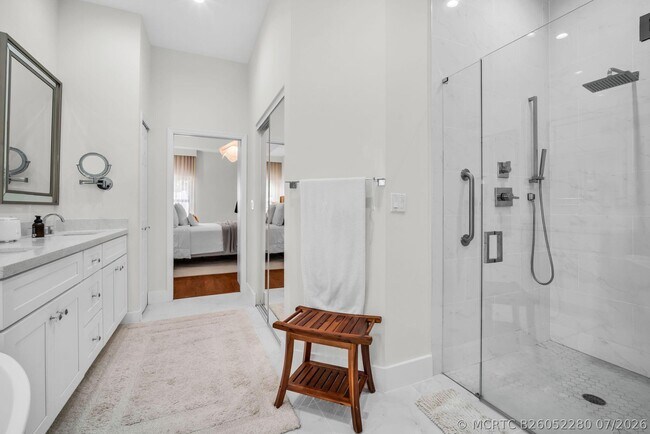 Building Photo - 10852 La Salinas Cir