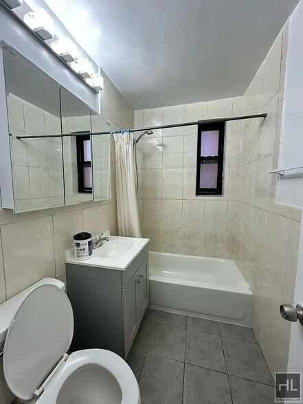 Building Photo - 72 ROAD