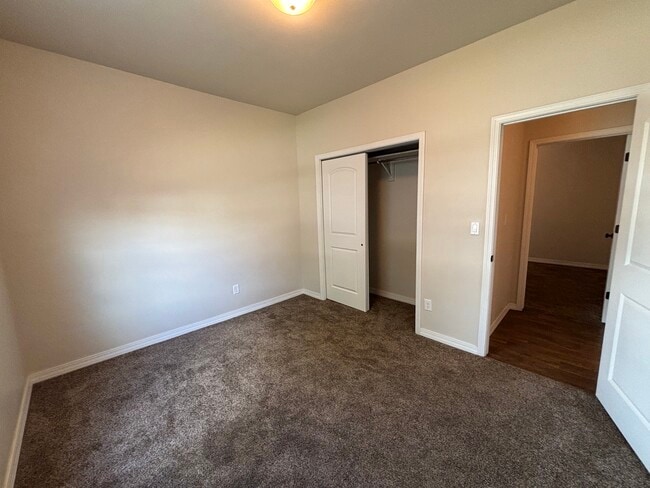 Building Photo - 439 Donogal Dr