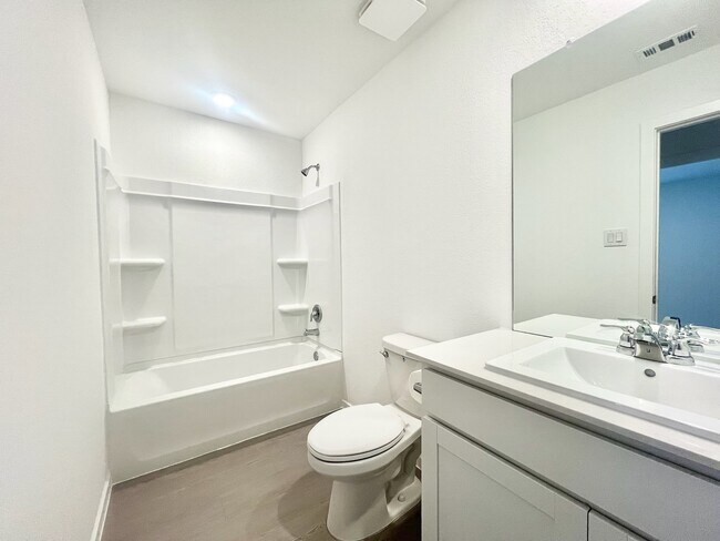 Building Photo - 712 Zuppino Ln