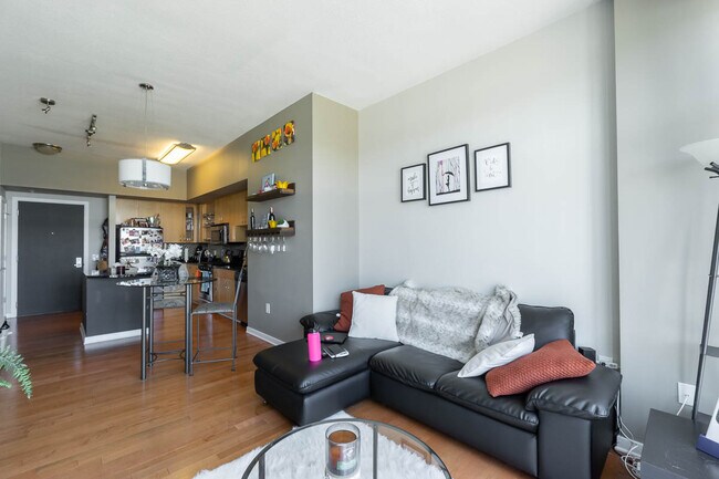Building Photo - 475 K St NW