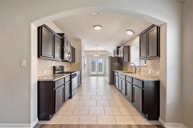 Building Photo - 5641 Sacco St