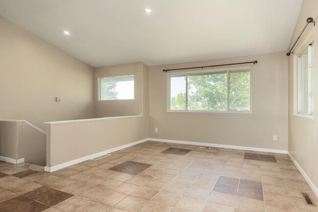 Building Photo - 14853 Burger Ln