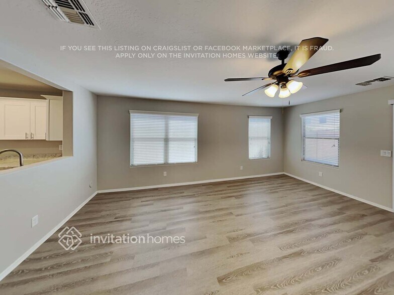 Building Photo - 2170 W Agrarian Hills Dr