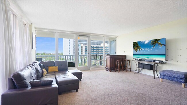 Building Photo - 4020 Galt Ocean Dr