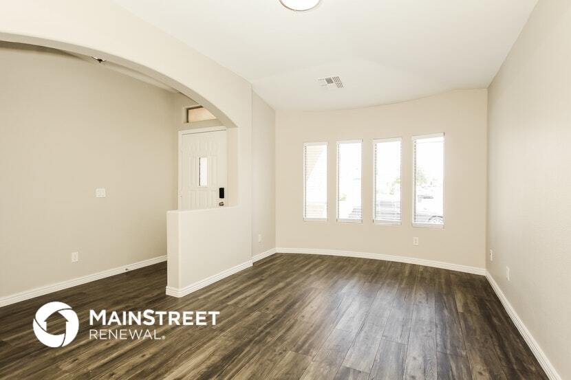Building Photo - 3224 S 92nd Dr