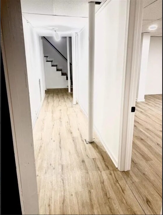 Building Photo - 12 Moore St