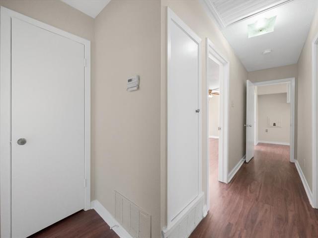 Building Photo - 403 Rolando Dr