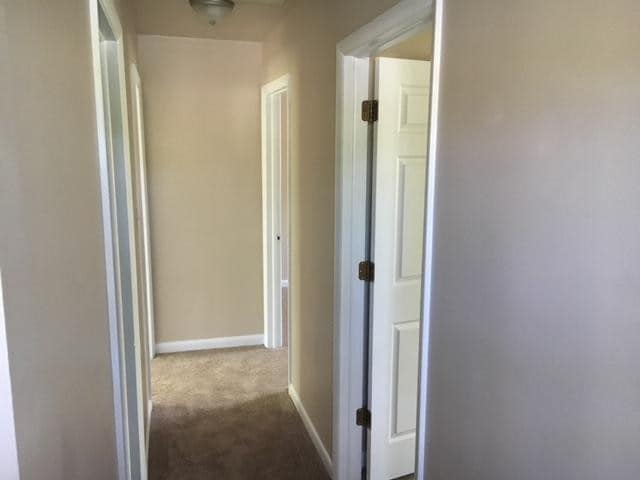 Building Photo - 589 Shelbourne Rd