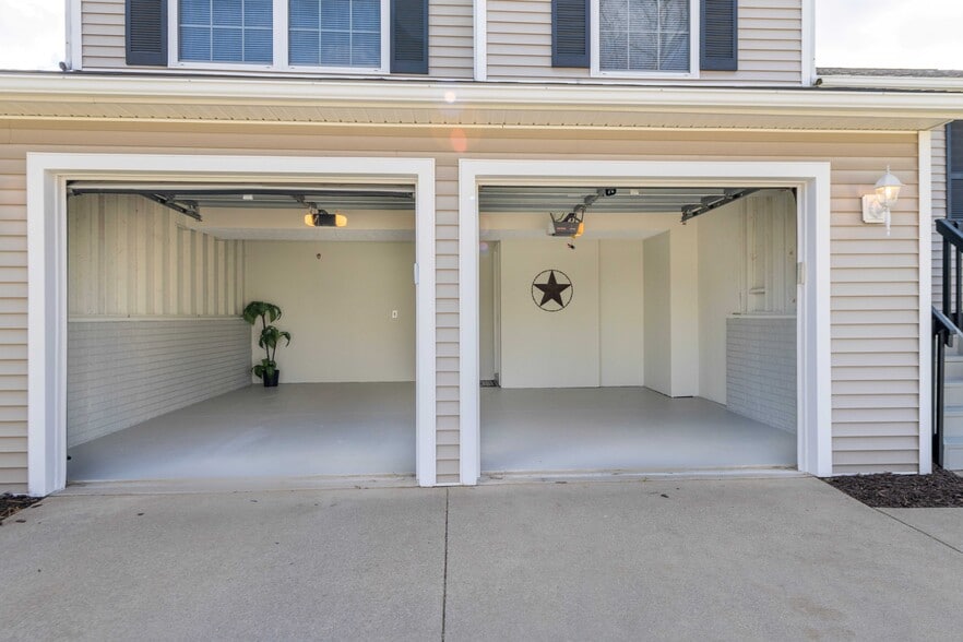 Building Photo - 291 Westgrove Ct