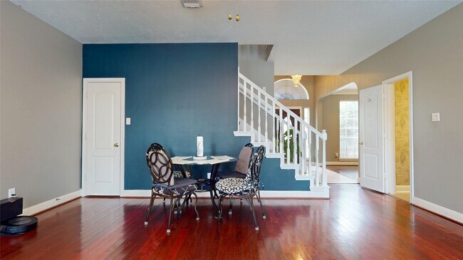 Building Photo - 9222 Symphonic Ln