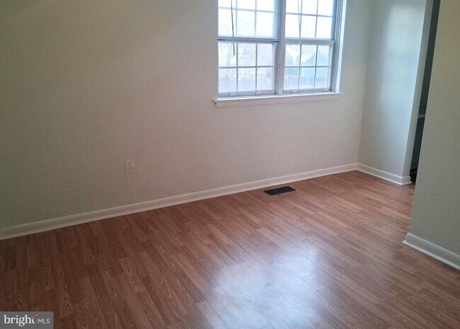 Building Photo - 14362 Southgate Ct