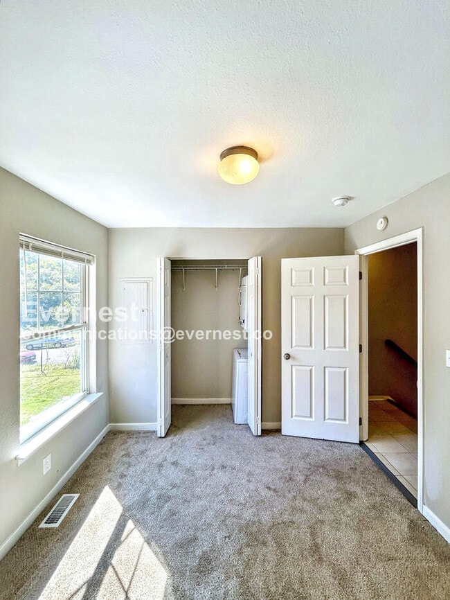 Building Photo - 3513 Briel St
