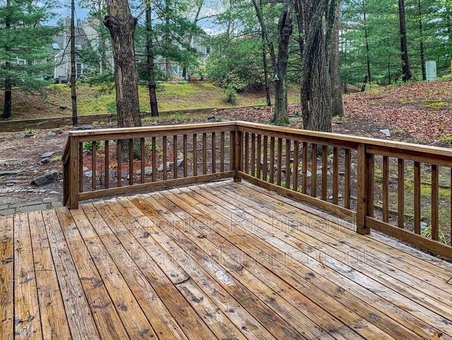 Building Photo - 6139 Stockade Ct