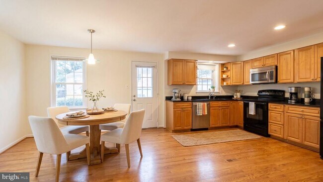 Building Photo - 12140 Bentridge Pl