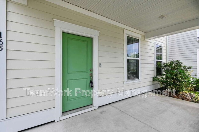 Building Photo - 165 Rowans Creek Dr